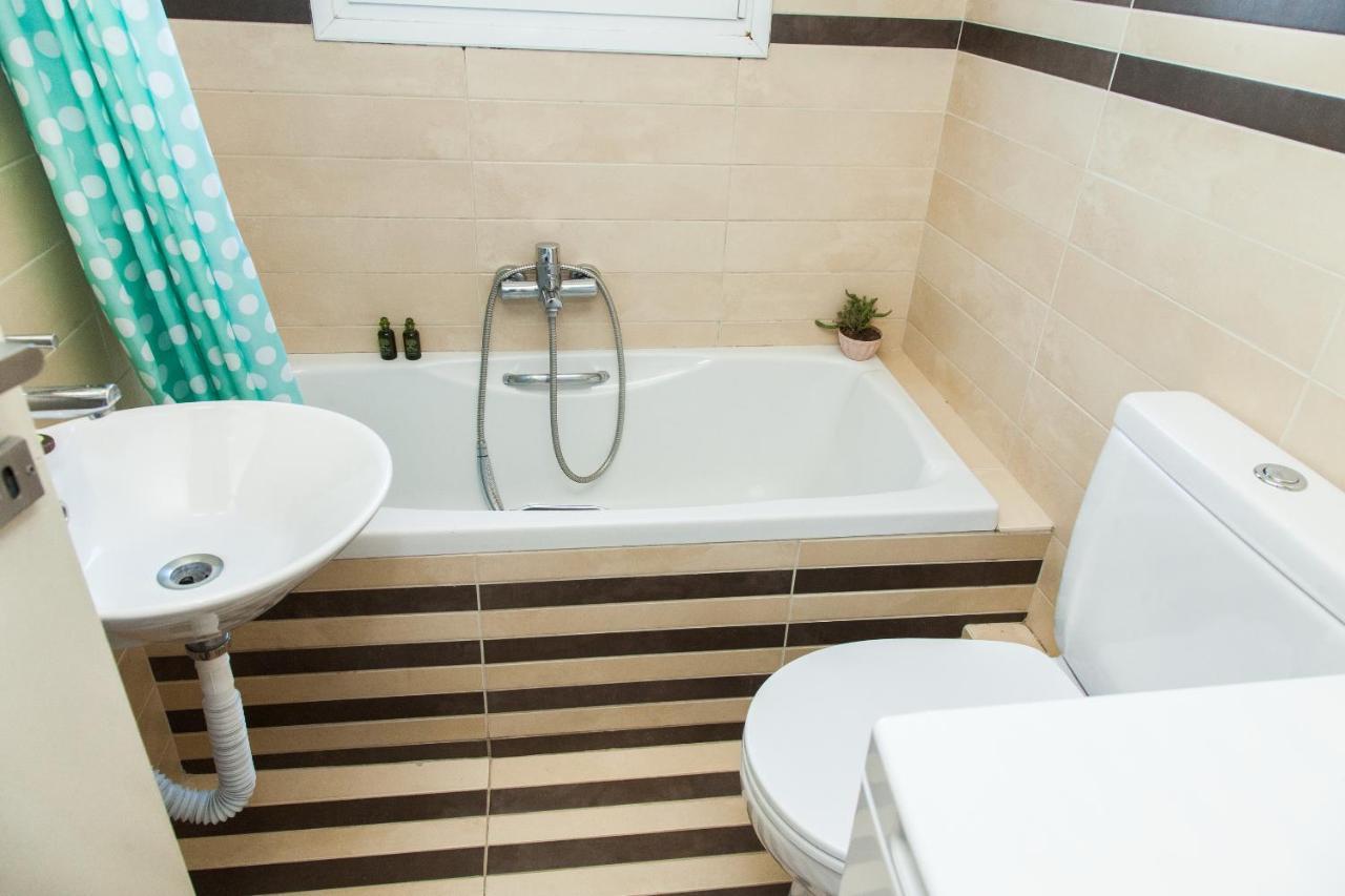 Bright Apt. With Lovely View In Lycabettus! Apartamento Atenas Exterior foto